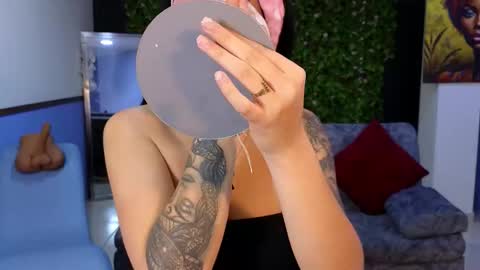 Mei online show from December 18, 2025, 11:05 am