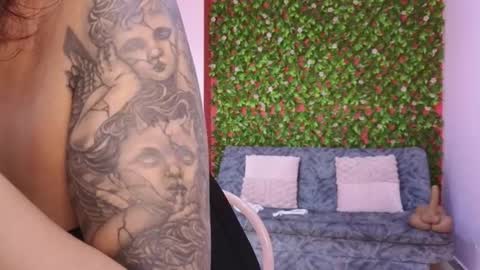 Mei online show from February 27, 2026, 8:09 pm