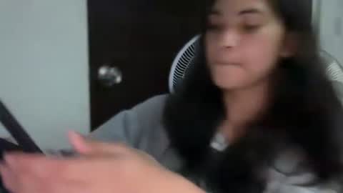 Snapshot of meiluxe chatting on April 10, 2026, 12:10 pm meiluxe online show from April 10, 2026, 12:10 pm