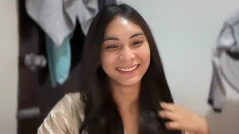 Snapshot of meiluxe chatting on April 11, 2026, 11:03 am meiluxe online show from April 11, 2026, 11:03 am