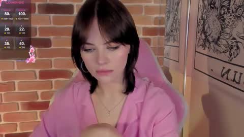 Katie  Payne online show from September 25, 2025, 4:11 pm