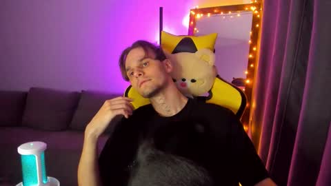 Snapshot of mel_kallen chatting on September 22, 2025, 3:25 pm MelKallen online show from September 22, 2025, 3:25 pm