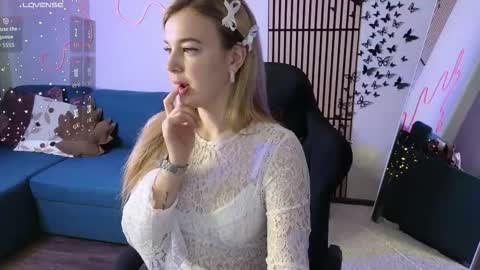 Mel online show from November 3, 2025, 2:57 am