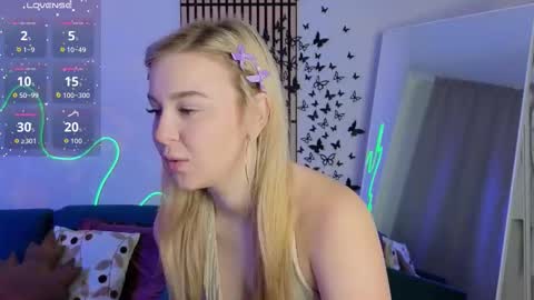 Mel online show from December 1, 2025, 7:46 am