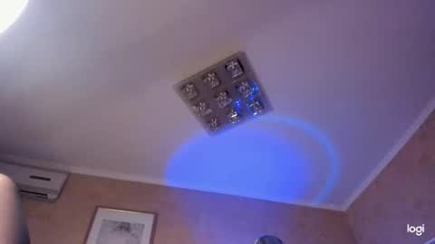  Start every day 2000 - 700 online show from November 14, 2025, 2:27 pm