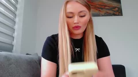 Melania online show from May 9, 2026, 11:37 am