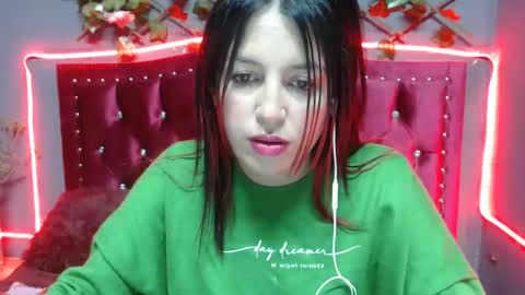 melani_cute01 online show from February 5, 2025, 1:37 am