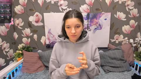 Melanie online show from December 18, 2024, 11:56 am