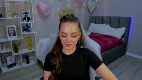 MelanieAlves online show from March 12, 2026, 6:14 pm