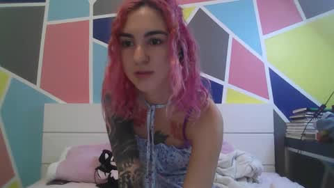Snapshot of melaniefairy chatting on January 2, 2025, 1:17 am Melanie online show from January 2, 2025, 1:17 am