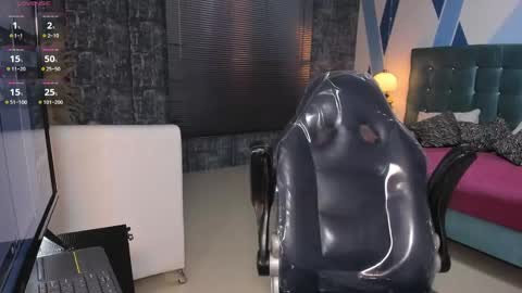        online show from January 25, 2025, 12:58 pm