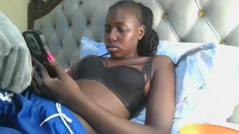 melaninblue online show from April 13, 2026, 4:01 pm