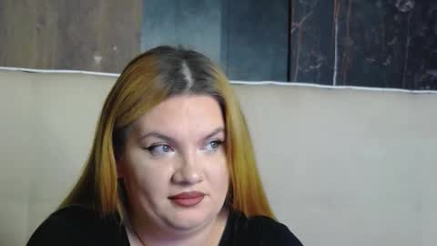 Snapshot of melanniebrown chatting on December 22, 2025, 7:05 am melanniebrown online show from December 22, 2025, 7:05 am