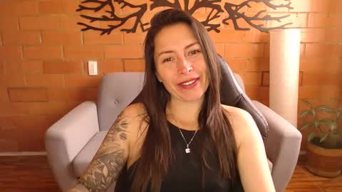 Melanny online show from September 18, 2025, 11:56 am