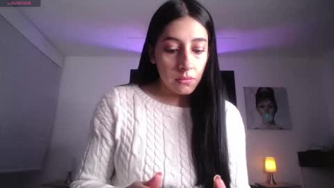 melanny_petite online show from June 3, 2026, 1:14 pm