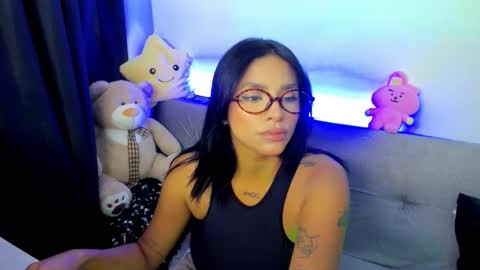 Snapshot of melanny_skies chatting on February 18, 2026, 6:04 pm Melanny online show from February 18, 2026, 6:04 pm