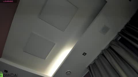 Melany online show from December 22, 2025, 12:40 am