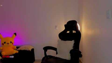 Snapshot of melanyrouse1 chatting on May 11, 2026, 8:28 pm melanyrouse1 online show from May 11, 2026, 8:28 pm
