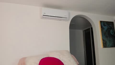 Snapshot of melgomez chatting on December 13, 2024, 6:31 am Mel Gomez online show from December 13, 2024, 6:31 am