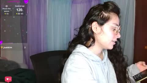 meli_1212 online show from September 14, 2025, 6:51 pm