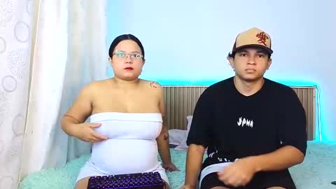 Meli And Sebas online show from November 22, 2025, 7:13 pm