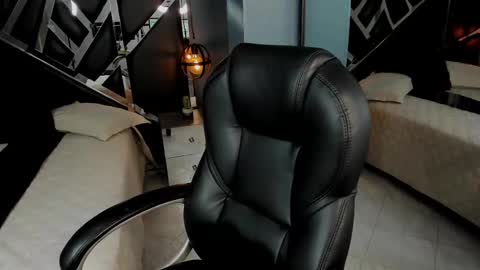 melissa_23_ online show from February 21, 2025, 11:43 pm