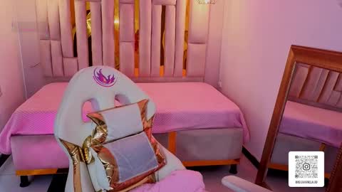 Lissa  online show from December 18, 2025, 6:58 pm