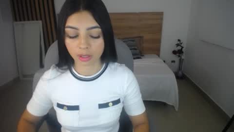 Snapshot of melissa_lenox chatting on June 3, 2026, 11:57 am melissa_lenox online show from June 3, 2026, 11:57 am