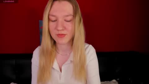 melissa_moooree online show from September 17, 2025, 8:27 am