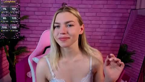 melissachristal online show from October 15, 2025, 1:17 am