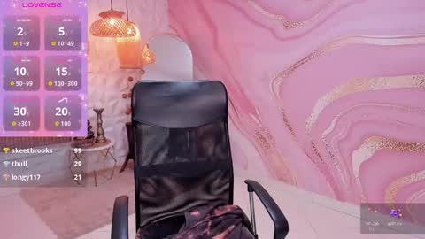 MELISSA online show from October 19, 2025, 9:32 am