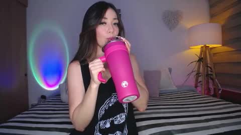 Melissa Lopez  online show from February 19, 2025, 4:01 am