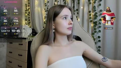 mell milles online show from December 14, 2025, 3:28 pm