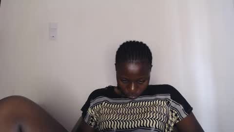 Snapshot of mellanin_pretty_ chatting on December 8, 2024, 5:50 am . online show from December 8, 2024, 5:50 am