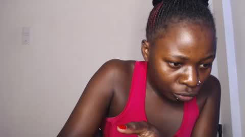 Snapshot of mellanin_pretty_ chatting on December 28, 2024, 7:33 am . online show from December 28, 2024, 7:33 am