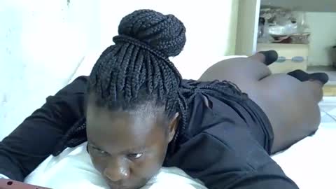 mellanine_ebony online show from December 1, 2025, 3:44 am