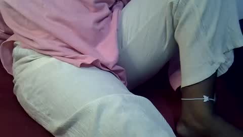 mell online show from December 1, 2025, 6:57 pm