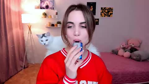 Tessa online show from February 24, 2025, 9:31 pm