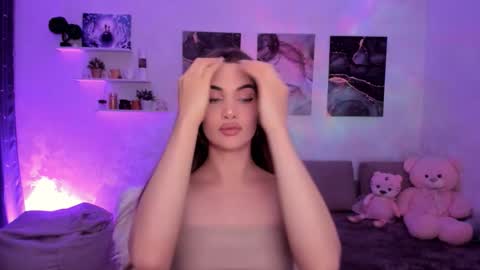 Tessa online show from January 9, 2026, 9:49 pm