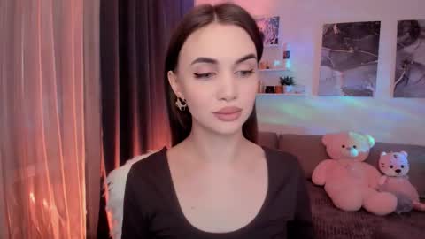 Tessa online show from February 18, 2026, 3:13 am