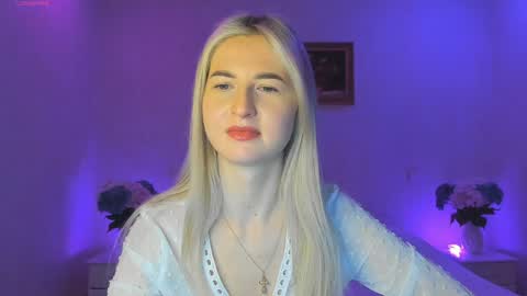 Mellina online show from January 13, 2025, 8:37 pm