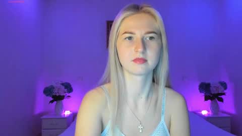 Mellina online show from March 11, 2025, 10:09 pm