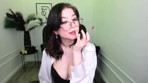 mellsawertyq online show from November 23, 2025, 7:46 pm