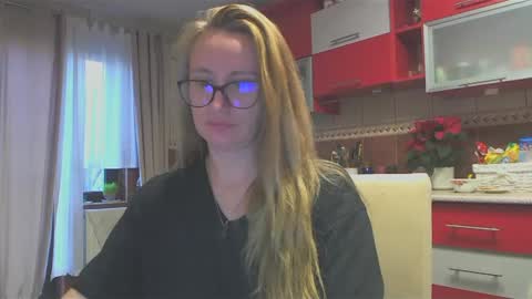 Melly online show from December 16, 2024, 7:58 am