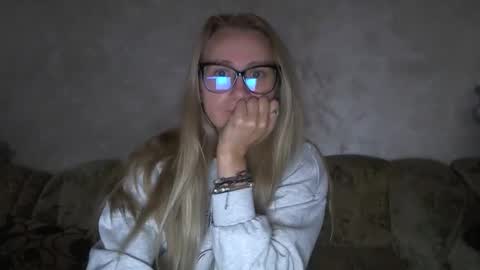 Melly online show from October 6, 2025, 6:22 am