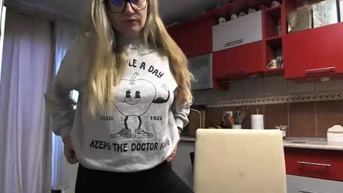 Melly online show from February 27, 2026, 6:57 am