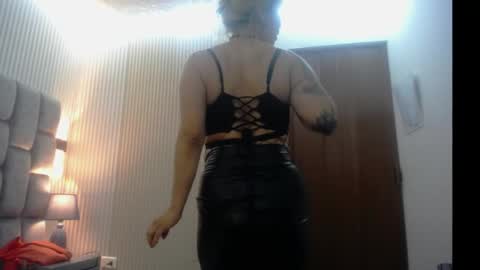 Debora online show from April 24, 2026, 9:39 pm