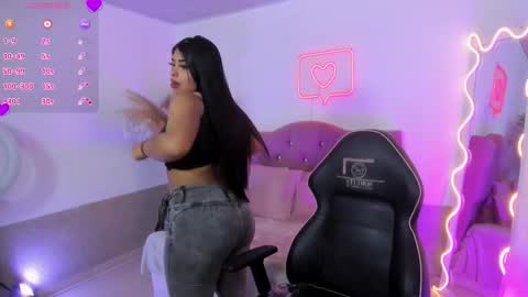 Snapshot of meloddi_tay chatting on February 18, 2026, 11:39 am meloddi_tay online show from February 18, 2026, 11:39 am