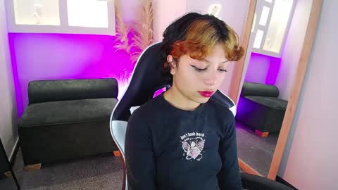 melody701583as online show from April 1, 2026, 12:39 pm