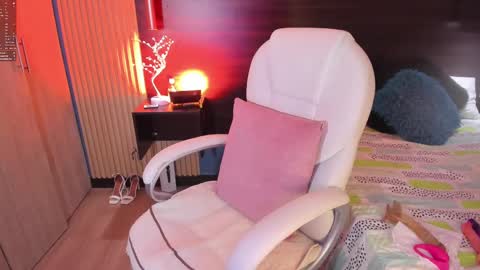 melody_starr online show from February 19, 2025, 8:33 am